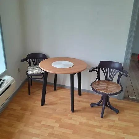 Mit 2 Zimmern Und Balkon Im Herzen Von Hoyer Apartment Hojer
