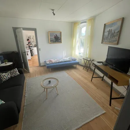 Apartment Mit 2 Zimmern Und Balkon Im Herzen Von Hoyer Hojer