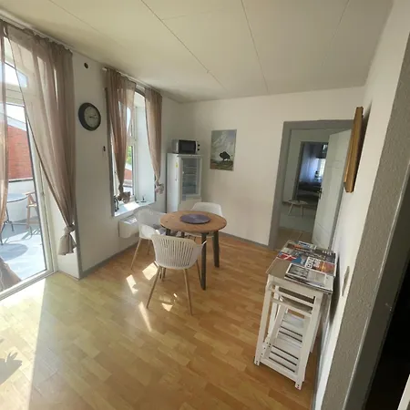 Lejlighed Mit 2 Zimmern Und Balkon Im Herzen Von Hoyer